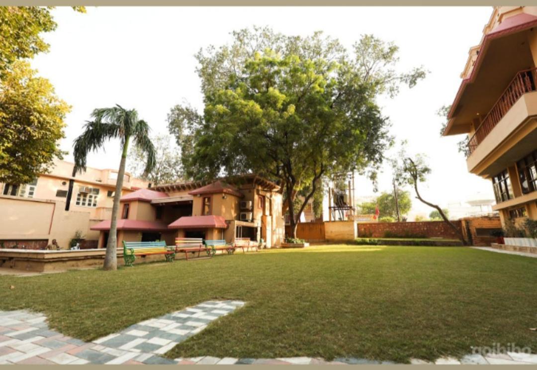 Ananda Krishna Van Vrindāvan Exteriör bild